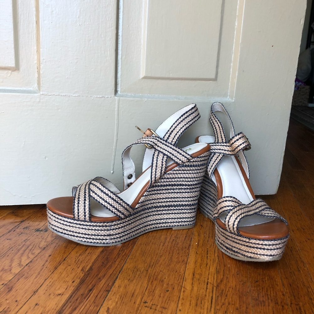 MIA Frederica cris cross wedge sandals size 10